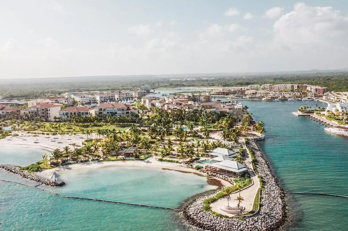 Perfect Beach Condo Cap Cana Marina, Punta Cana Appartement