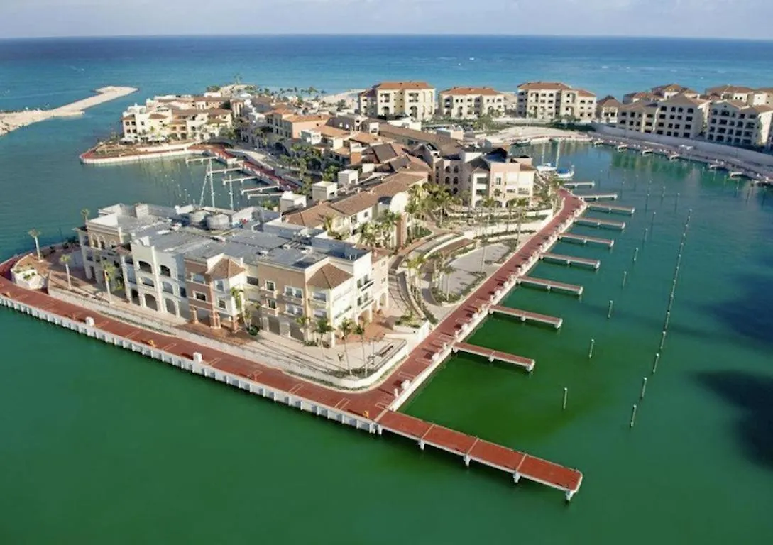 Perfect Beach Condo Cap Cana Marina, Punta Cana